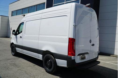 2025 Mercedes-Benz Sprinter 2500 Standard Roof