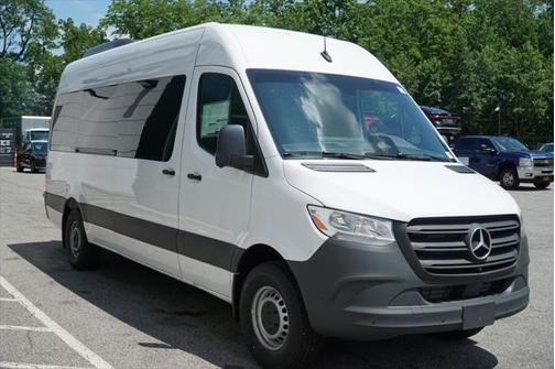 2025 Mercedes-Benz Sprinter 2500 High Roof