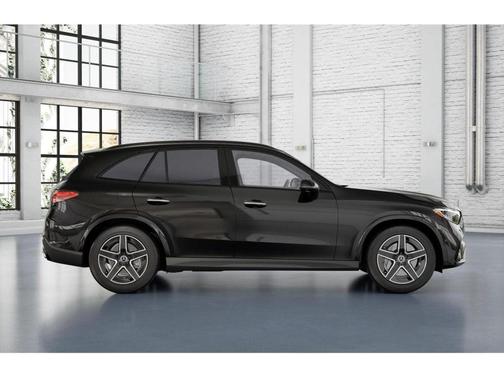 Obsidian Black Metallic 2026 Mercedes-Benz GLC 300 4MATIC