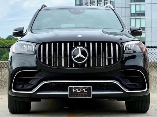 Obsidian Black Metallic 2025 Mercedes-Benz AMG GLS 63 Base