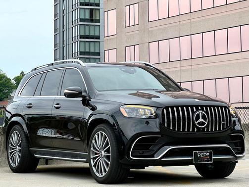 Obsidian Black Metallic 2025 Mercedes-Benz AMG GLS 63 Base