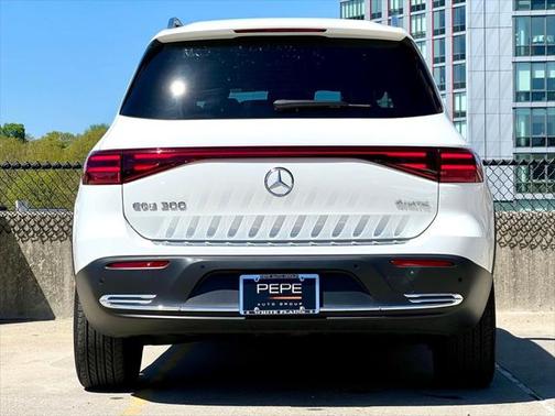 2024 Mercedes-Benz EQB 300 4MATIC