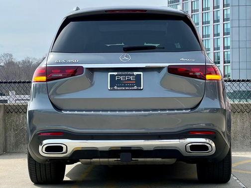 2026 Mercedes-Benz GLS 450 4MATIC