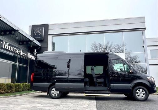 2026 Mercedes-Benz Sprinter 2500 Passenger 170 WB