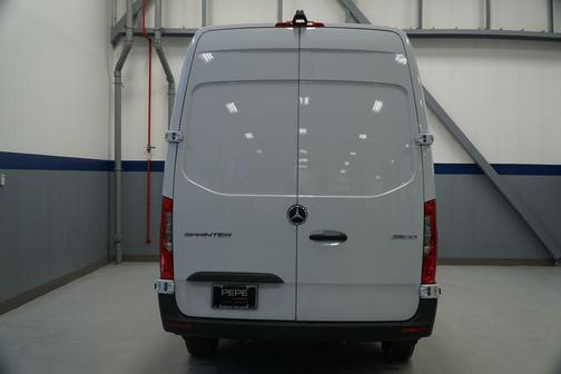 2025 Mercedes-Benz Sprinter 2500 High Roof