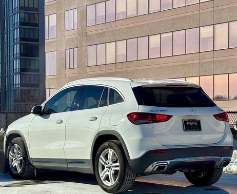 2021 Mercedes-Benz GLA 250 Base 4MATIC