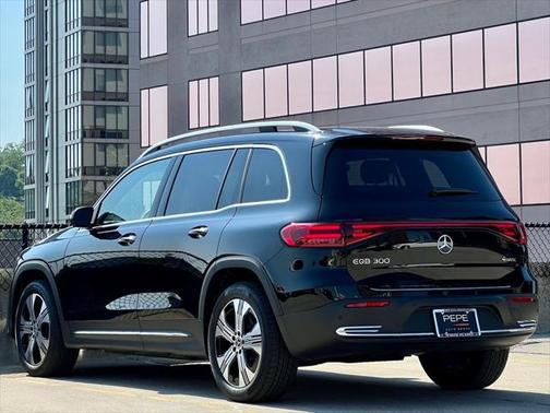 2024 Mercedes-Benz EQB 300 4MATIC