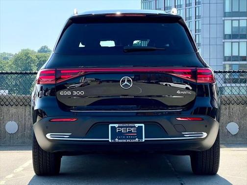 2024 Mercedes-Benz EQB 300 4MATIC