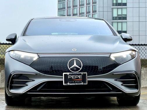 MANUFAKTUR Selenite Grey Magno 2023 Mercedes-Benz EQS 450 4MATIC