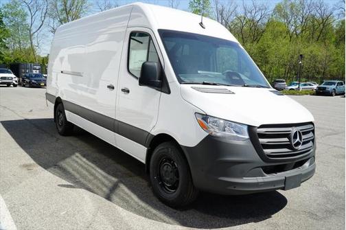 2025 Mercedes-Benz Sprinter 2500 High Roof