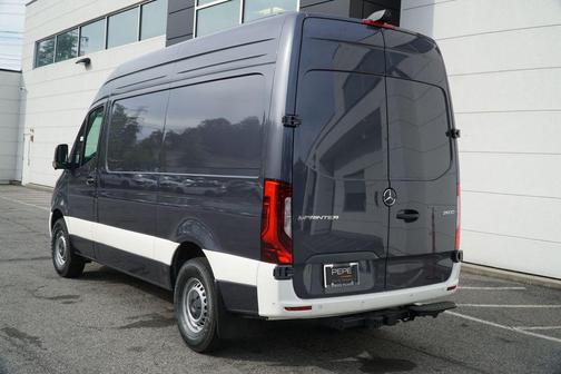 2025 Mercedes-Benz Sprinter 2500 Standard Roof