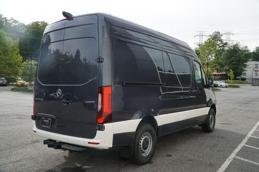 2025 Mercedes-Benz Sprinter 2500 Standard Roof