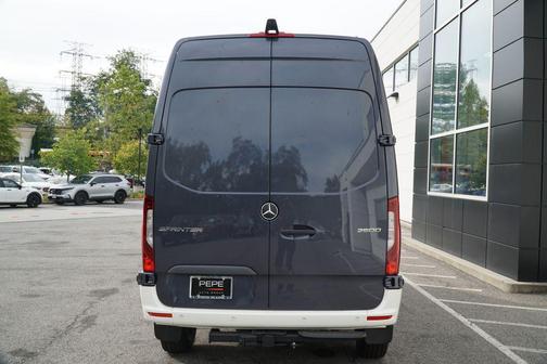 2025 Mercedes-Benz Sprinter 2500 Standard Roof