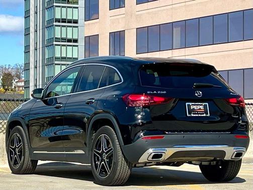 2026 Mercedes-Benz GLA 250 4MATIC