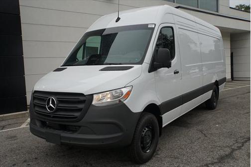 2025 Mercedes-Benz Sprinter 2500 High Roof