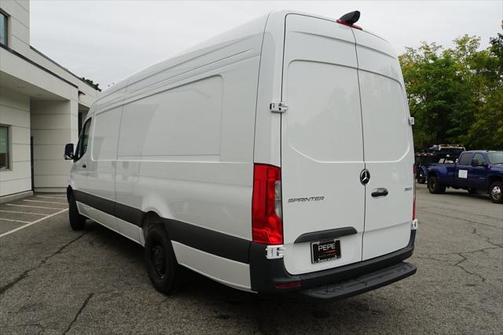 2025 Mercedes-Benz Sprinter 2500 High Roof