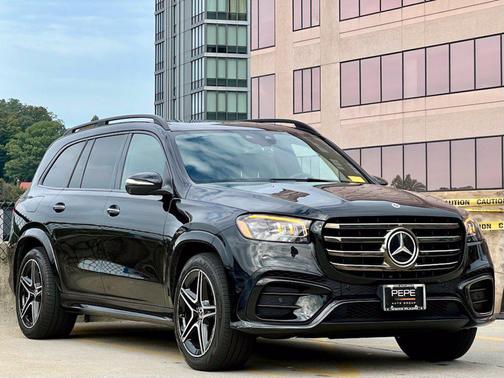 Black 2024 Mercedes-Benz GLS 450 4MATIC