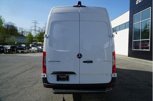 2025 Mercedes-Benz Sprinter 2500 High Roof