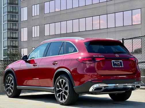 2025 Mercedes-Benz GLC 350e Base