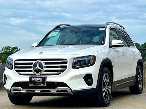 Polar White 2026 Mercedes-Benz GLB 250 4MATIC