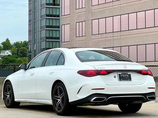 Polar White 2026 Mercedes-Benz E-Class E 350