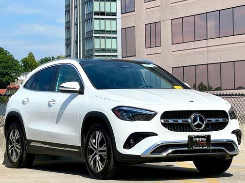 Polar White 2026 Mercedes-Benz GLA 250 4MATIC