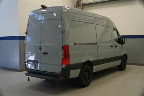 2026 Mercedes-Benz Sprinter 2500 Cargo 144 WB