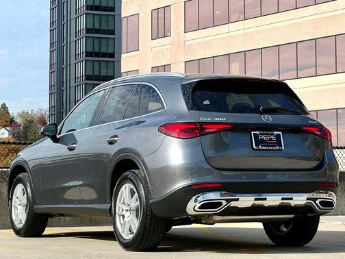 2023 Mercedes-Benz GLC 300 4MATIC