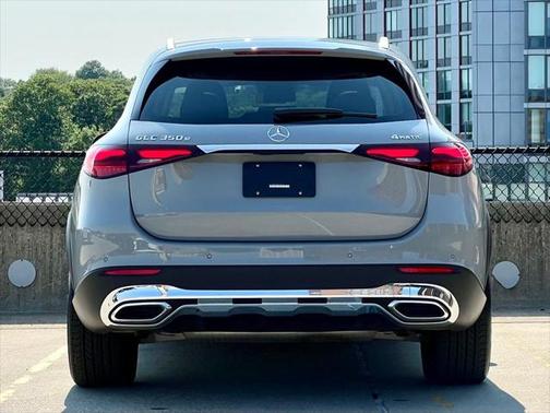 2025 Mercedes-Benz GLC 350e Base