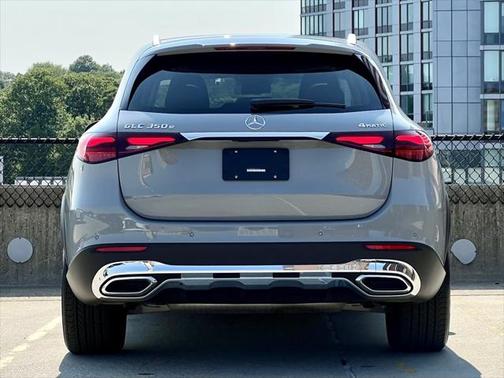 2025 Mercedes-Benz GLC 350e Base