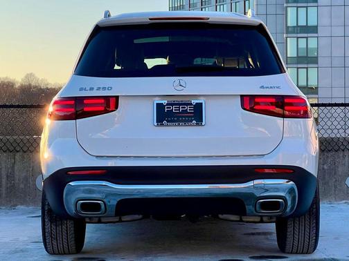 2026 Mercedes-Benz GLB 250 4MATIC