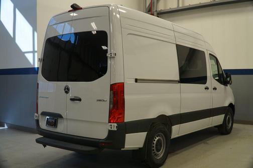 2026 Mercedes-Benz Sprinter 2500 Crew 144 WB