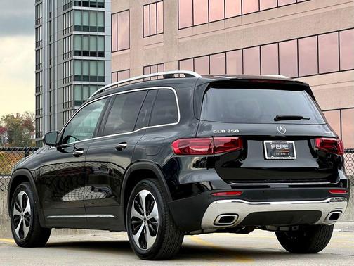 2024 Mercedes-Benz GLB 250 4MATIC