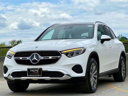 Polar White 2026 Mercedes-Benz GLC 300 4MATIC