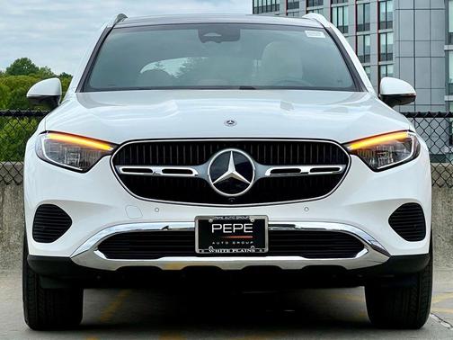 Polar White 2026 Mercedes-Benz GLC 300 4MATIC