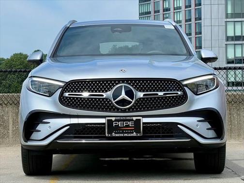 2025 Mercedes-Benz GLC 300 4MATIC