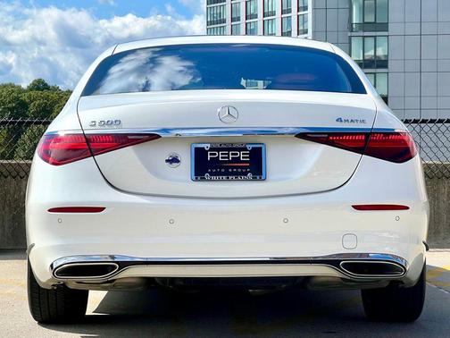 2023 Mercedes-Benz S-Class 4MATIC