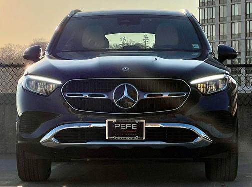 2026 Mercedes-Benz GLC 300 4MATIC