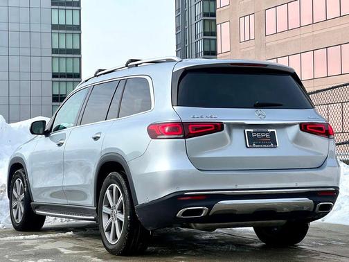 2023 Mercedes-Benz GLS 450 4MATIC