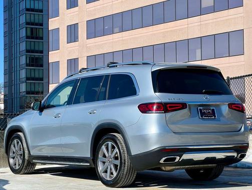 2023 Mercedes-Benz GLS 450 4MATIC