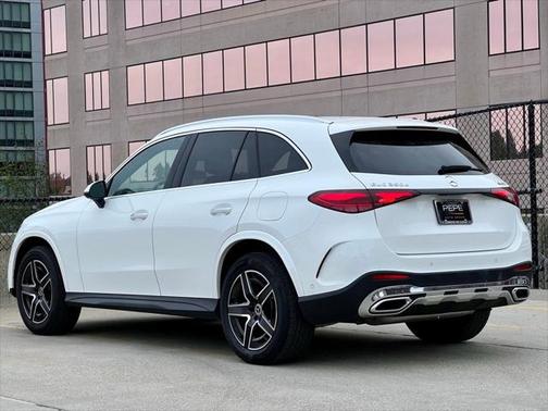 2025 Mercedes-Benz GLC 350e Base