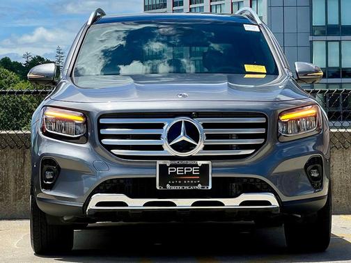 Mountain Grey Metallic 2026 Mercedes-Benz GLB 250 4MATIC