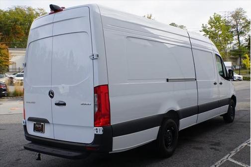 2025 Mercedes-Benz Sprinter 2500 High Roof