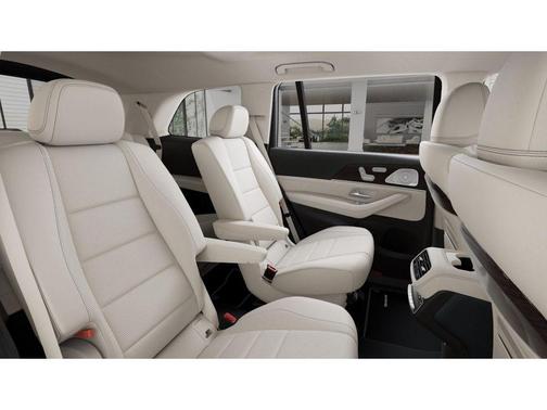 2026 Mercedes-Benz GLS 450 4MATIC