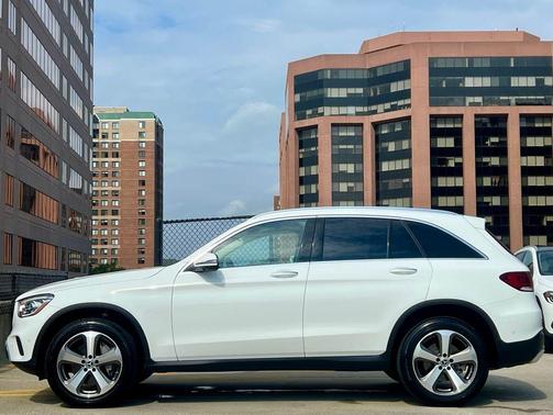 2022 Mercedes-Benz GLC 300 4MATIC