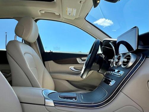 2022 Mercedes-Benz GLC 300 4MATIC