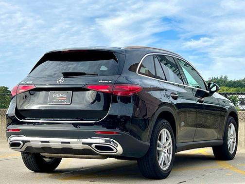 2023 Mercedes-Benz GLC 300 4MATIC