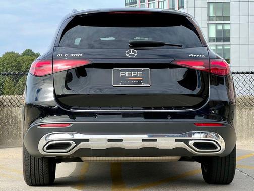 2023 Mercedes-Benz GLC 300 4MATIC