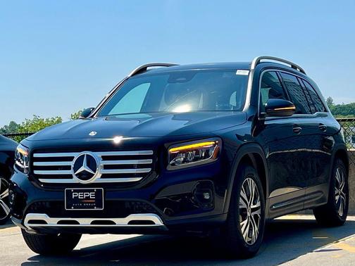 Night Black 2026 Mercedes-Benz GLB 250 4MATIC