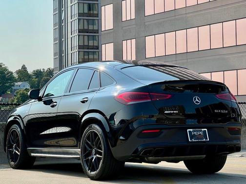 Obsidian Black Metallic 2022 Mercedes-Benz AMG GLE 63 S 4MATIC+